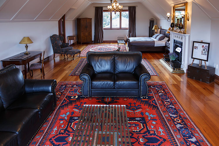 Lake-Karapiro-Lodge-Sir-Tristam-Room-Chair Lake-Karapiro-Lodge-Sir-Tristam-Room-Chair