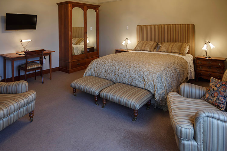 LakeView-Suite-Bed-2 LakeView-Suite-Bed-2