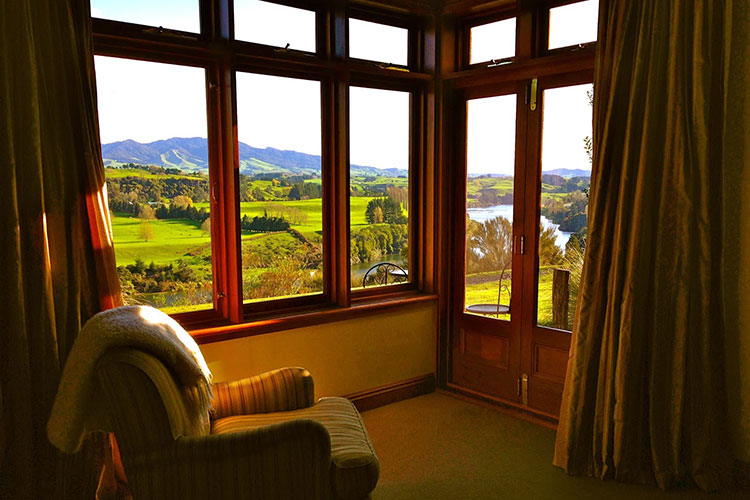 LakeView-Suite-Window LakeView-Suite-Window